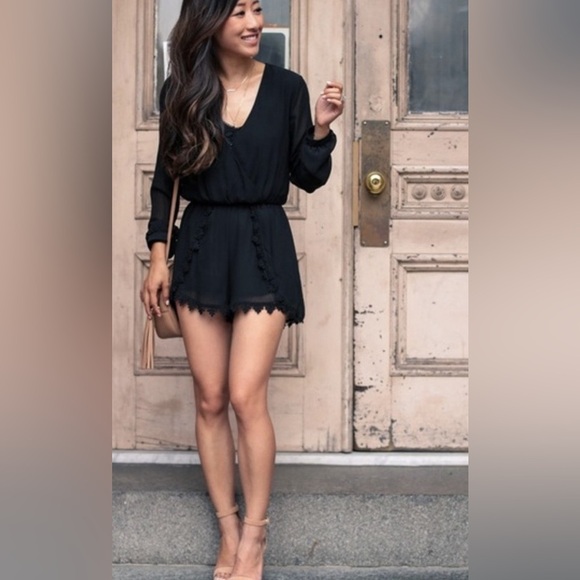 ASTR The Label Roseanne Romper - Picture 1 of 8